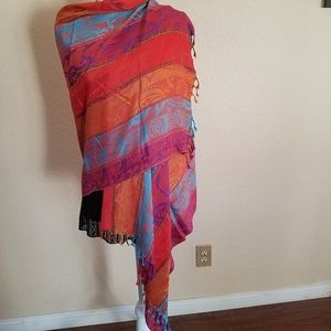 NWOT Pashmina shawl/scarf/wrap 26.5"×68"